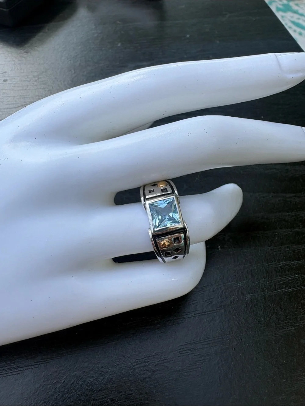 Silver Ring with Blue Square Gemstone - Size 7.5